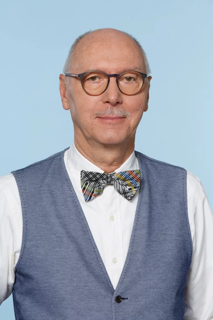 Brillen Stober Team Weiden Petra Jüttner Brillen Stober Stefan Jüttner Augenoptiker Weiden Werkstatt Brillen Stober Optiker Weiden Geschäft Innenansicht